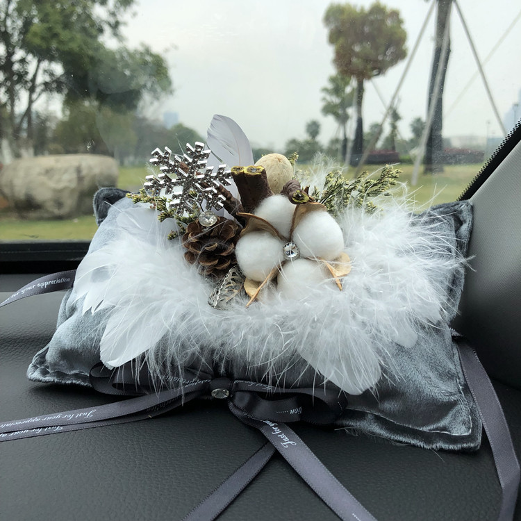 Car fragrance Bamboo Charcoal Bag On-board Dry Floral Balsammy Bag Pendulum new in-car Peculiar Smell Formaldehyde Activated Carbon Bag