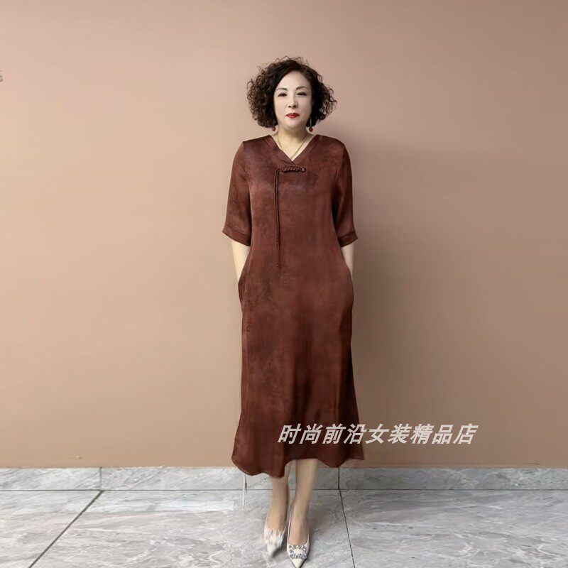 国风流苏V领大码显瘦真丝连衣裙中老年妈妈舒适显瘦过膝裙子时尚