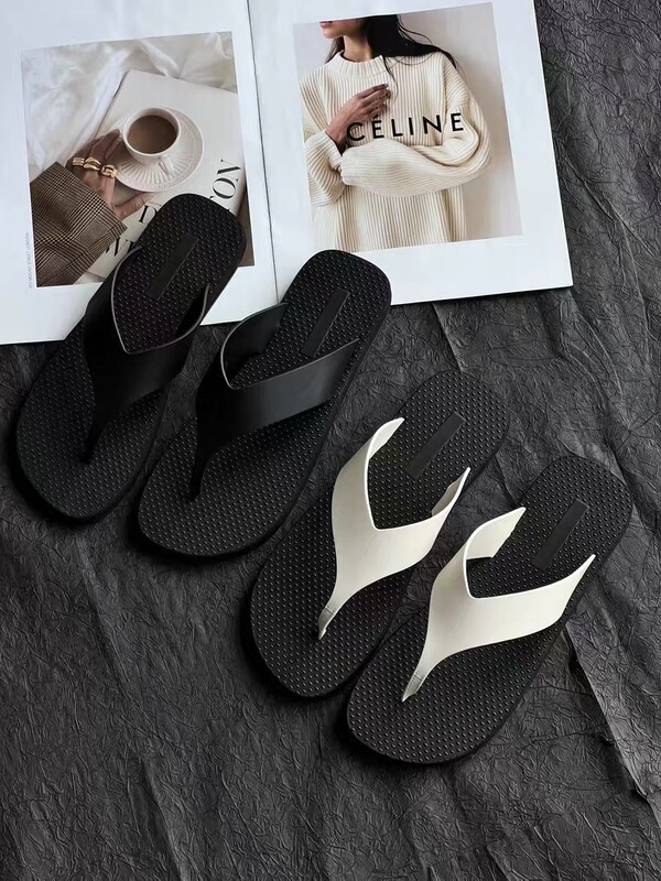 2026 New Minimalist Row Brand Flip-Flops for Women, Versatile, Comfortable, Flat-Soled, Vacation-Style Beach Sandals 2026 New Minimalist Row Brand Flip-Flops for Women, Versatile, Comfortable, Flat-Soled, Vacation-Style Beach Sandals