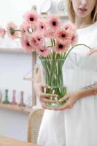 High transparent round plastic flower bucket Flower arrangement tube Florist special vase Flower tube Household wake flower bucket flower decoration