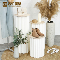 Online Red Clothing Shop Window Decoration Props Display Shelf Creative Womens Clothing Store Middle Island Stand Water Table Modern