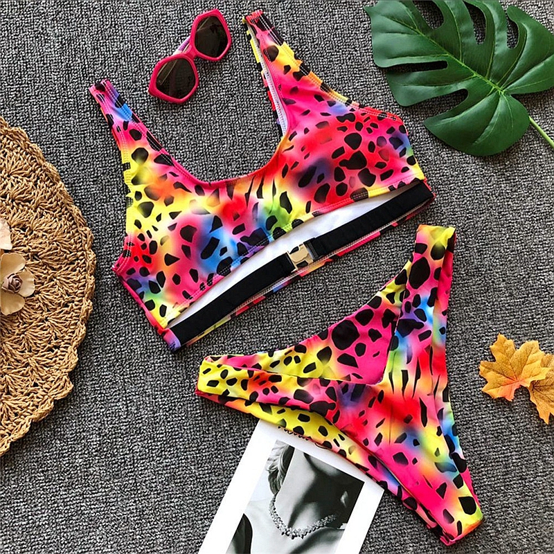 2018 Châu Âu và Châu Mỹ Aliex in họa tiết da báo khóa bikini gợi cảm chia đôi áo tắm kiểu mẫu khóa bikini phụ nữ bikini đi biển đẹp 2020 kín đáo