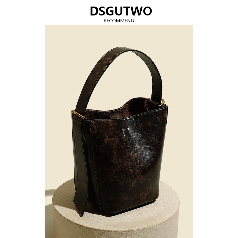 AJ MECICA texture genuine leather bucket bag pack of women 2023 new wave small crowdpleated senior sense pet backpack-Taobao