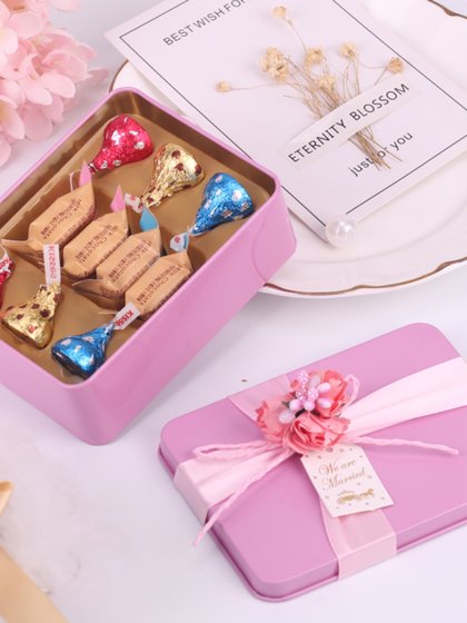 结婚喜糖礼盒装订婚喜糖盒含糖果成品马口铁盒巧克力伴娘伴手礼盒