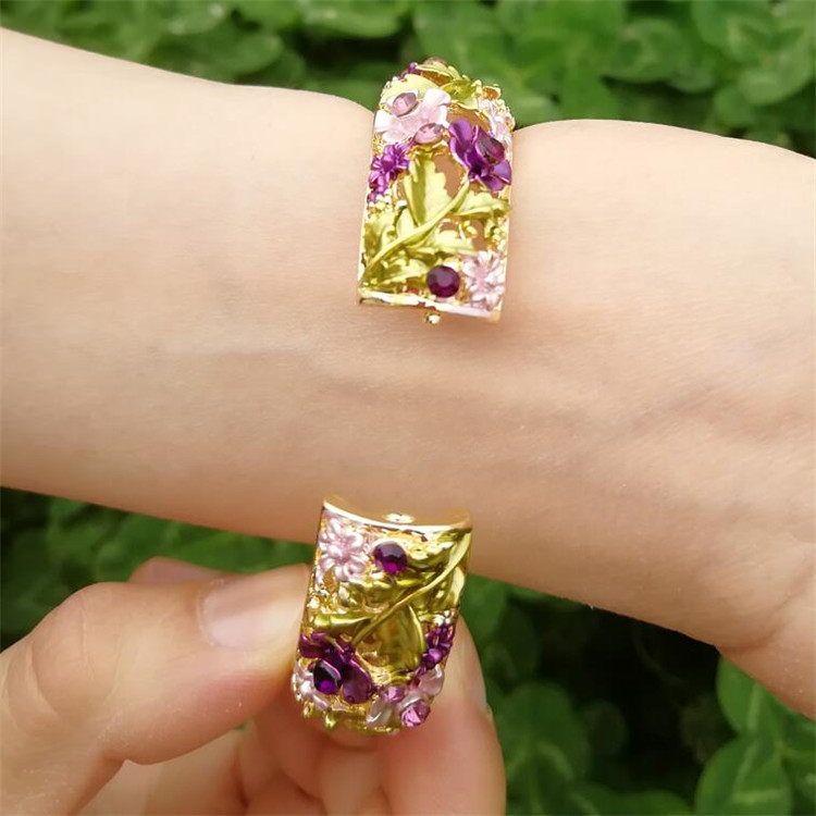 Điểm mới Mở Cloisonne Vòng tay Vòng tay Trang sức Vòng đeo tay Vòng đeo tay Hoa hồng rỗng vòng ngọc bích