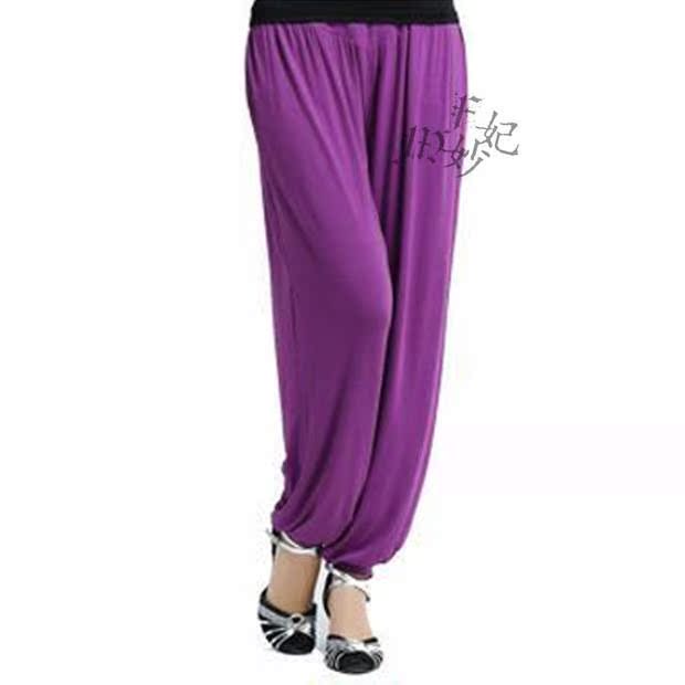 Trang phục khiêu vũ vuông mùa thu mới lỏng lẻo phương thức quần hậu cung mẹ tải quần yoga nữ trung niên - Quần áo tập thể hình ao tap yoga
