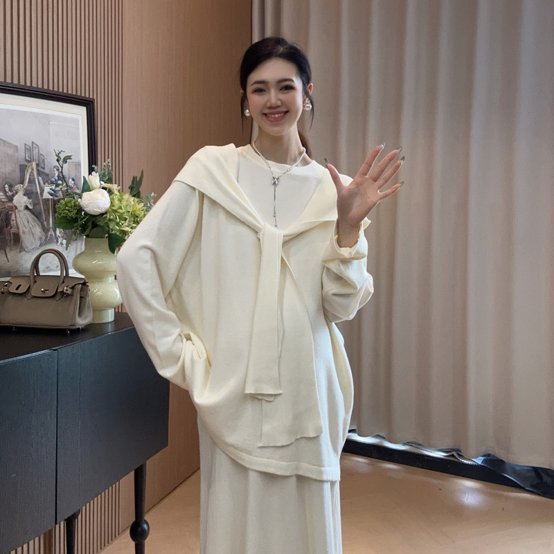 Zoey Maternity Wear [Sugar Heart] 2026 Early Autumn New Lightweight Loose-Fitting Top for Pregnant Women with Skirt and Shawl Set
