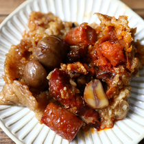  Food Lunch Six Flavoursome Rice Dumplings 4 * 180g] Big Meat Sausage Fresh Meat Rice Dumplings Salted Egg Yolks Handmade Zongzi