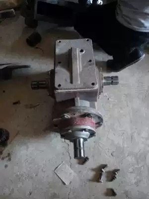 Lianyungang 180 rotary tiller half box 14:26 teeth high horsepower right angle box reinforced type