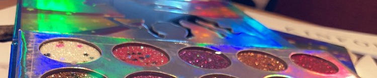Nàng tiên cá in hình kỳ lân 20 màu ngọc trai trang điểm sequin long lanh bột nàng tiên cá 蹦 蹦 tray khay bóng mắt những bảng phấn mắt nên mua