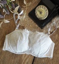  Special Offer Japanese native Wacoal Amphi Amphi pure color exquisite lace with shoulder strap Bandeau bra