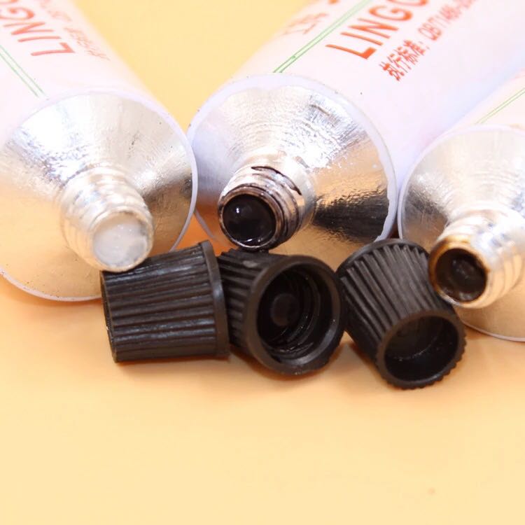 xi đánh giày da sáp Giải phóng mặt bằng Giày da chính hãng Giày da Da Giày Ba Lan Da sáng Da Giày màu đen - Nội thất / Chăm sóc da bình xịt dưỡng áo da