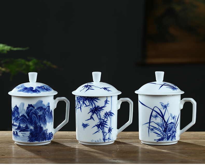 Jingdezhen ceramic cups with cover double anti hot tea cup hand - made of blue and white porcelain cup boss office glass cup