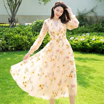 Princess Lianlian dress 2022 new spring and autumn French style collection waist display slim temperament small sub Heavy work embroidered womens clothes