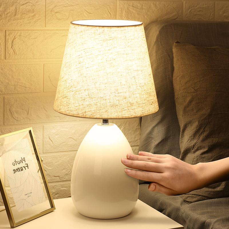 Table lamp Bedroom bed Headlights Nordic hotel Living room Book room Touch Light Modern Minima Cozy Creative Dimming Table Light