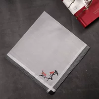 Вспоминая год -серая магнолия