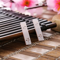 Две политики сливы розовый 2