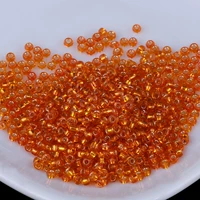 Оранжево-красный