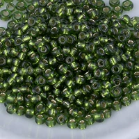 Оливково-зеленый