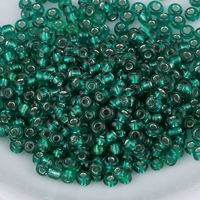 Темно-зеленый