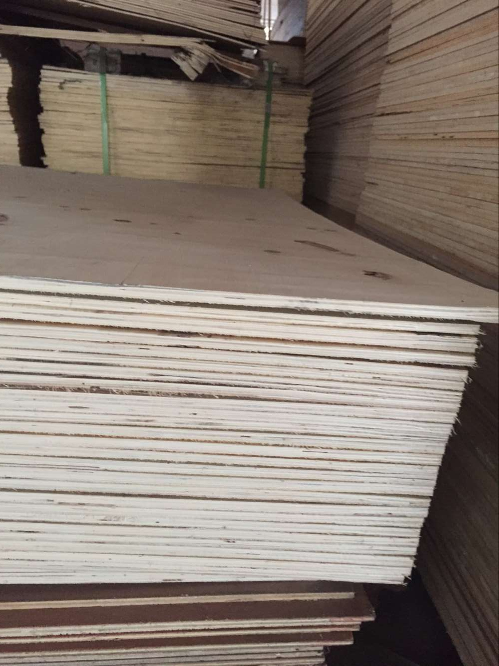 Shandong Linyi Slab Plywood Wood Board Sofa Board Poplar Wood Packaging Board Multi-Laminate 7mm Packing Box Board
