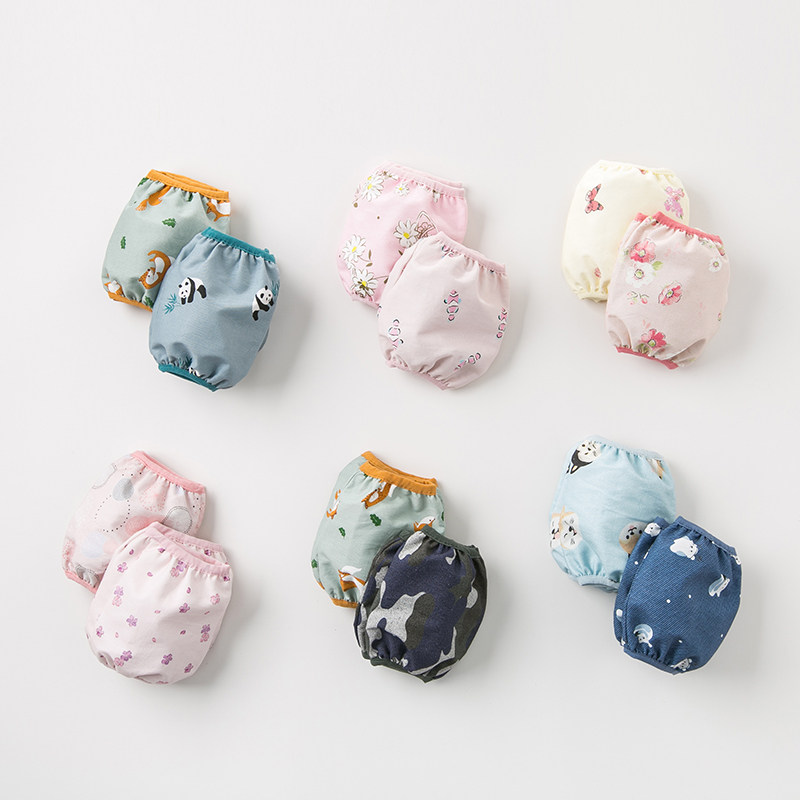 (Two packs) baby cuffs for infants and young children, autumn and winter double-layered cartoon print cuffs, play antifouling cuffs