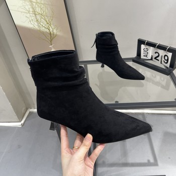 Fairy style skirt with elegant pointed toe stiletto heel boots