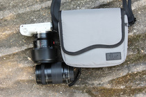 Canon SLR camera bag Sony micro single photography bag Nikon oblique cross triangle liner bag a6000a6100a7m2