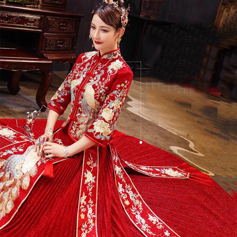 Weight and Couple Xiuhe Xiuhe fat MM bride 2022 new winter wedding Chinese dress 200 pounds of toast