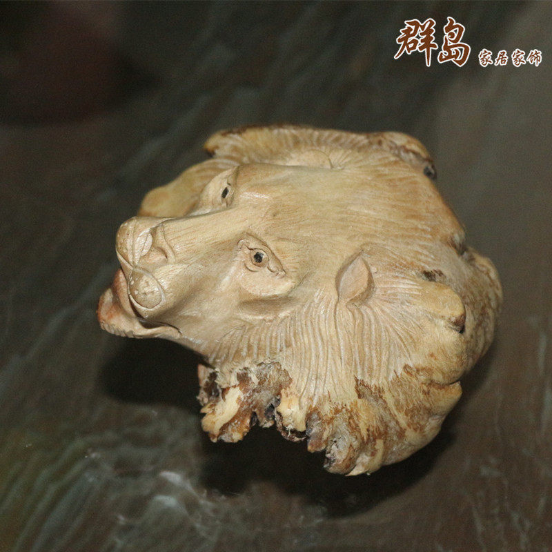 Imported lion solid wood carving animal ornaments Pure hand-made simple home rotting wood decoration craft gifts