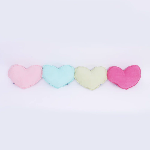 Love Baojia Pet спит на подушке Labrado