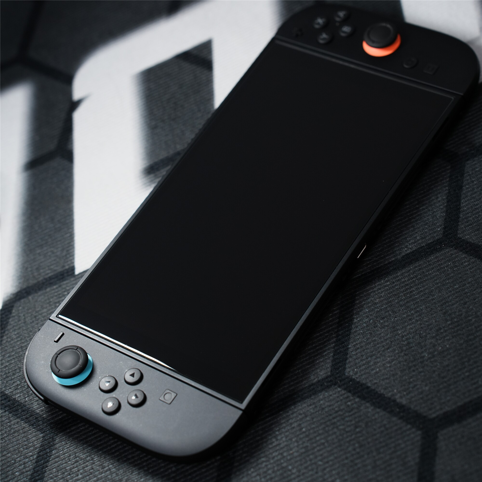 switch钢化膜 fy适用于switch2【定制大弧边】全透明玻璃钢化膜【除尘定位框】