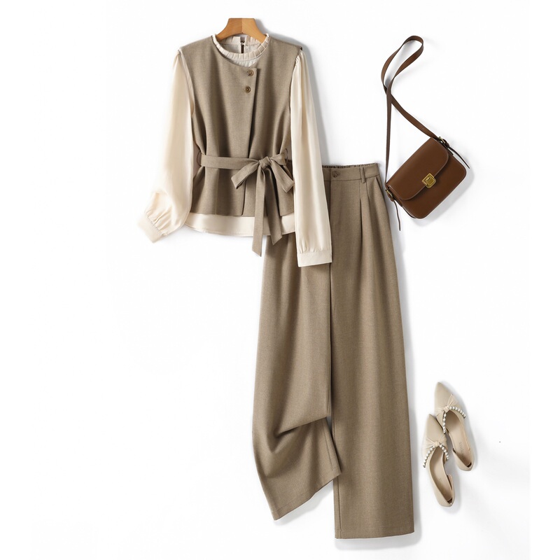 High-Fashion Workplace Outfit Set for Women, Spring and Autumn Shirt, Blazer, Vest, Wide-Leg Pants, Commuting Professional Three-Piece Set