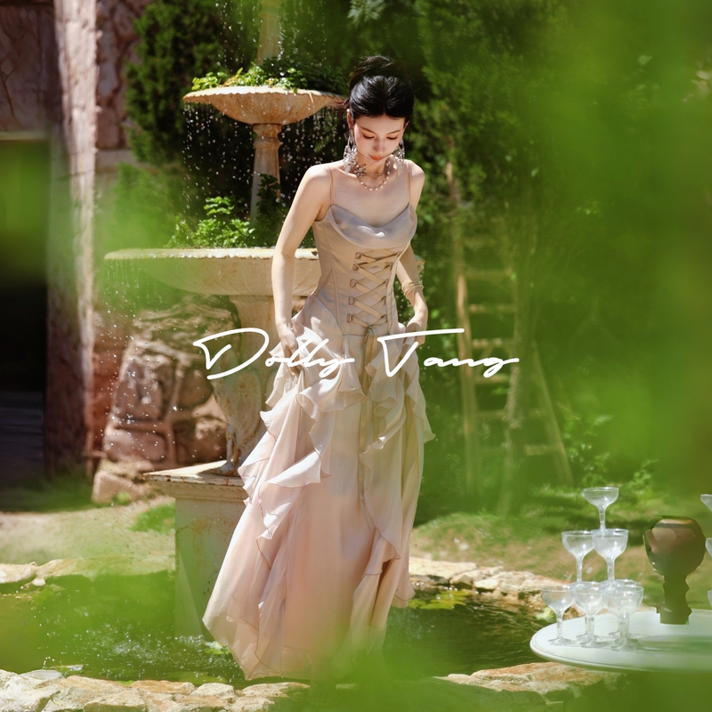 Dollytang Heavy-Duty Strap Design Ruffle Dress Flowing Flowing Morning Gown Party Dress