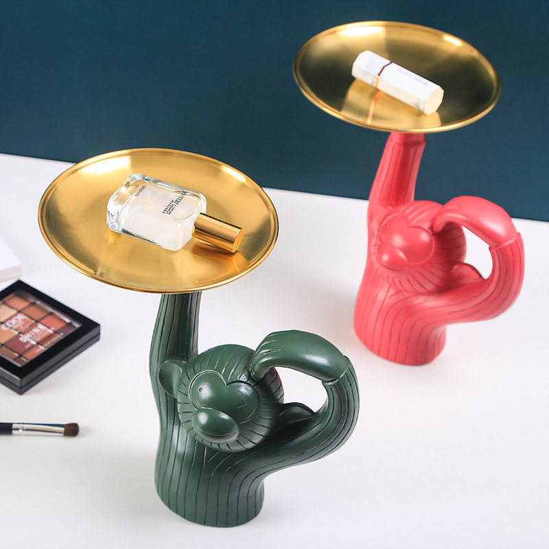 Nordic modern minimalist creative living room Small monkey swing pieces Candy Containing Pan-like board Genguan Tabletop Furnishing