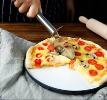 Deli stainless steel pizza wheel knife cutter Pizza knife Single wheel pizza knife Pizza dividing knife