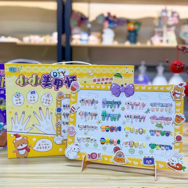 Cute Manicurist Toy for Girls, Realistic Nail Art, Wearable Nails, Pretend Play Accessories, Children's DIY Toys