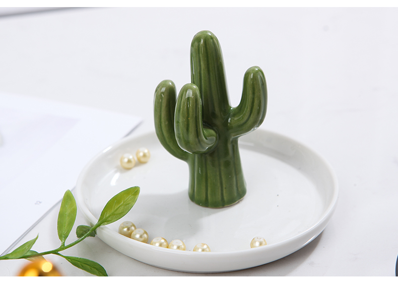 The modern European ceramic cactus gold jewelry tray was The receive dish creative furnishing articles dresser ornaments