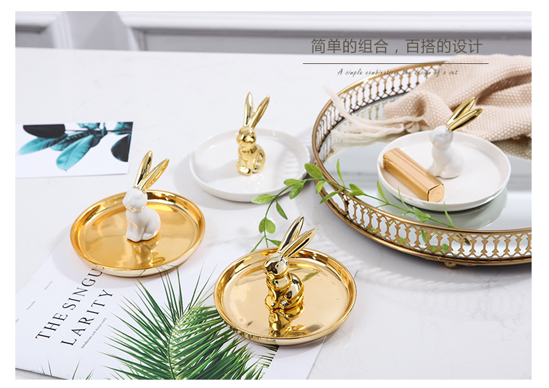 The modern ceramic jewelry tray animals receive golden plate of creative wine sitting room adornment bedroom furnishing articles