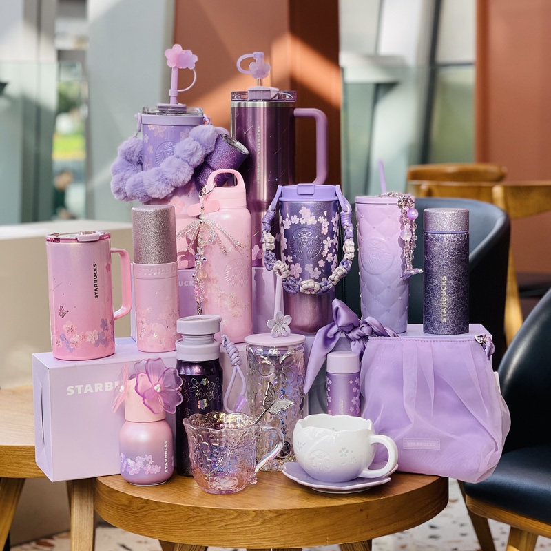 Starbucks 26 Spring Evening Cherry Blossom Fluttering Butterfly Falling Cherry Blossom Perfume Bottle Diamond Surface Mark Glass Insulated Straw Titanium Cup and Saucer Set