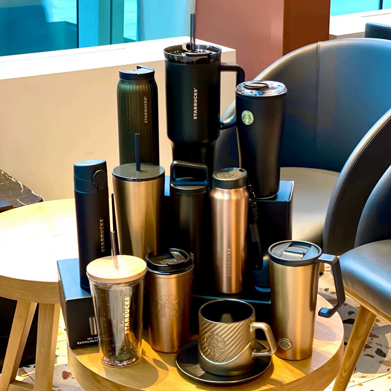 Starbucks 25 Christmas Luxury Gold-Plated Black Gold Gradient Mug with Straw Desktop Insulated Cup Gift Set Holiday Gift