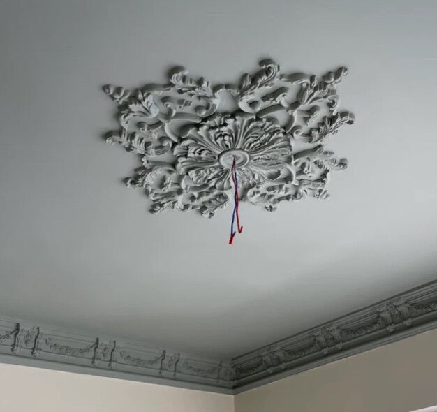 European style of French retro gypsum LightsLittle red book with the same lamp disc