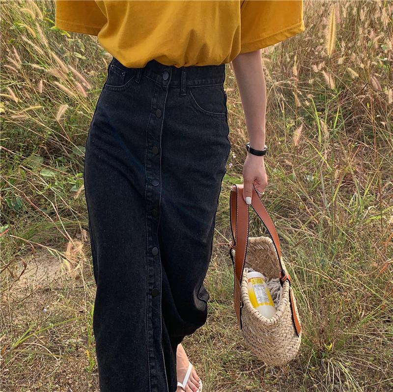 One day denim skirt women's 2020 spring new high waist wild A-line split A row of buckles medium-and-long skirt