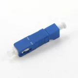 Одиночный ротационный LC Mother FC Public LC Mother Fiber Flag Adapter Adapter Red Light Rotor 0.9