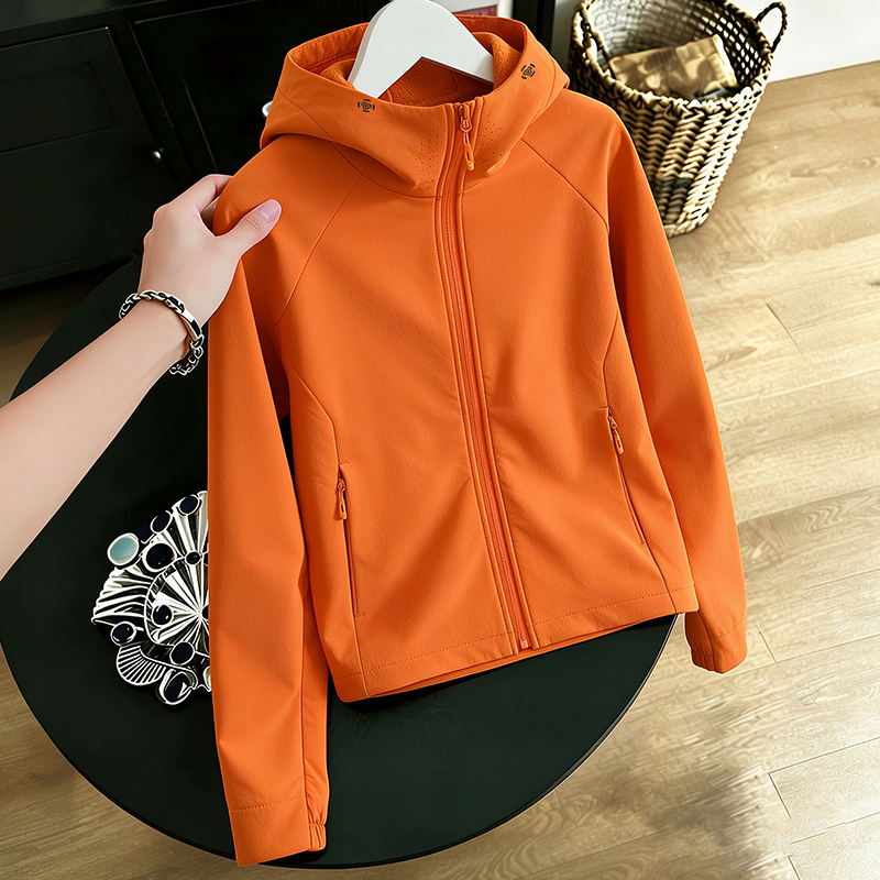 Outdoor Softshell Jacket for Women, New Autumn and Winter Style, Large Size, Thin Fleece, Waterproof and Windproof, Hiking and Mountaineering Jacket Outdoor Softshell Jacket for Women, New Autumn and Winter Style, Large Size, Thin Fleece, Waterproof and Windproof, Hiking and Mountaineering Jacket