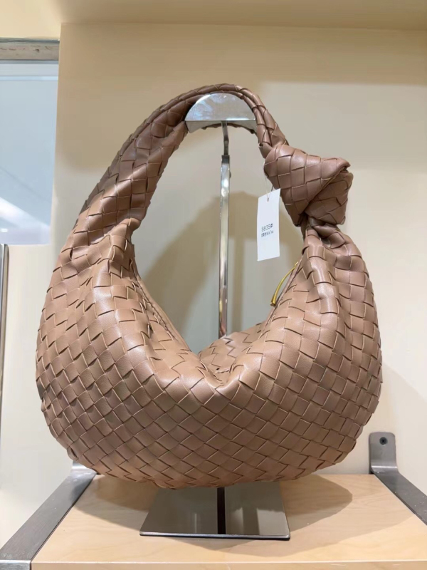 2026 Cross-Border European and American Style Knotted Woven Large Tote Bag Women's Bag Versatile Fashionable Women's Bag Practical 2026 Cross-Border European and American Style Knotted Woven Large Tote Bag Women's Bag Versatile Fashionable Women's Bag Practical
