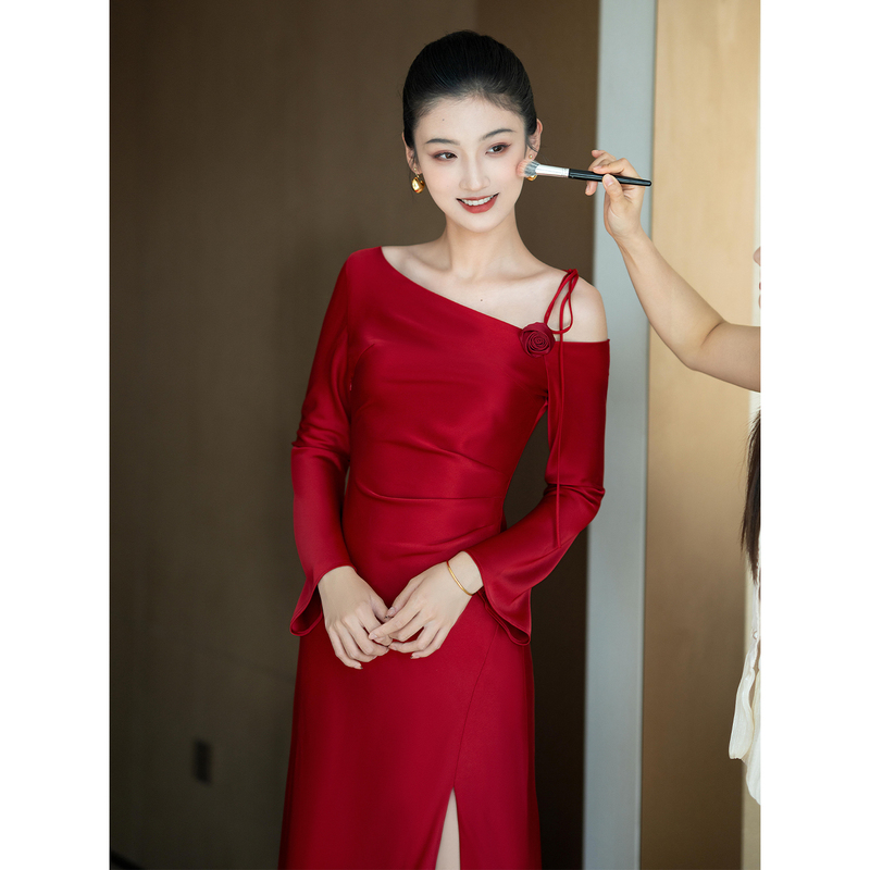 Satin Toast Dress 2026 New Style High-End Burgundy Bride Engagement Wedding Dress Long-Sleeve Asymmetrical Shoulder Dress Satin Toast Dress 2026 New Style High-End Burgundy Bride Engagement Wedding Dress Long-Sleeve Asymmetrical Shoulder Dress