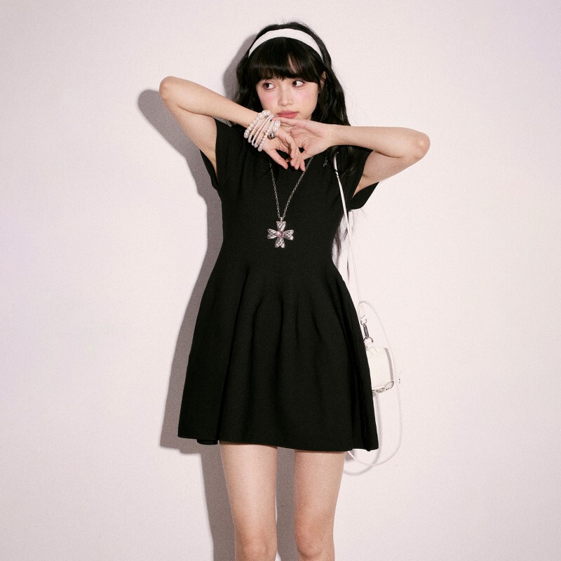 Cream Kitten Blackberry Candy Black Waist-Tightening Knitted Dress Women's Summer Slimming Short-Sleeved Short Skirt