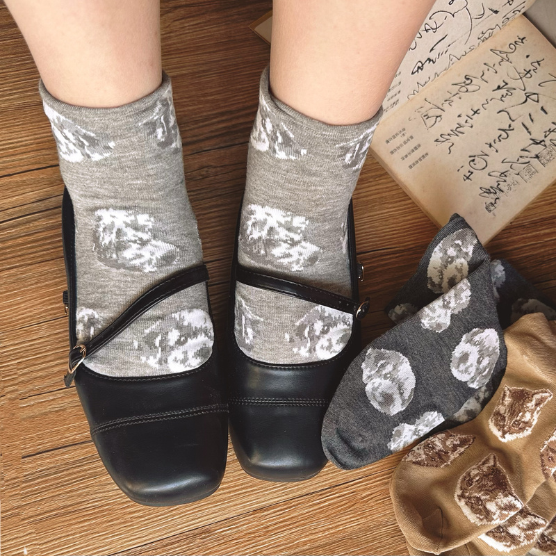 6 Pairs of Free Shipping, All-Season Japanese-Style Quality Animal-Themed Cat and Dog Knitted Pattern Double-Layer Socks with Non-Binding Edges, Easy to Wear 6 Pairs of Free Shipping, All-Season Japanese-Style Quality Animal-Themed Cat and Dog Knitted Pattern Double-Layer Socks with Non-Binding Edges, Easy to Wear
