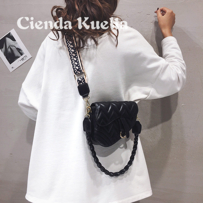 Flagship store official luxury brand bag women's fashion trend Joker broadband shoulder slung women's bag foreign style underarm bag